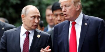 Trump diz que aplicaria tarifas adicionais ao petróleo russo se houvesse necessidade