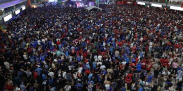 Abertura da temporada bovina leva mais de 10 mil pessoas ao Sambódromo