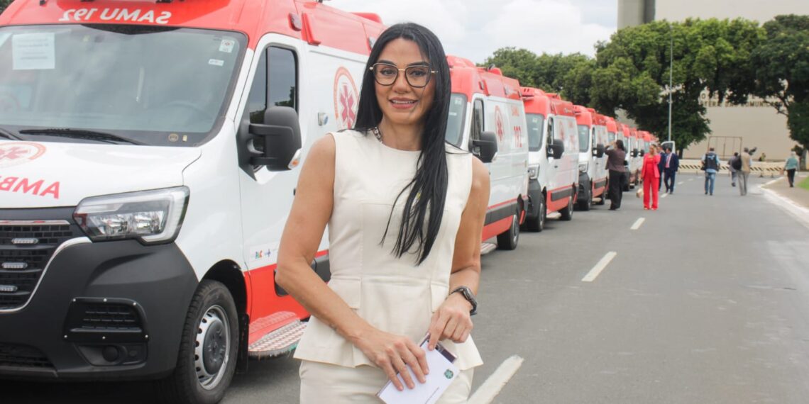 Manaus recebe quatro ambulâncias do Samu enviadas pelo governo federal