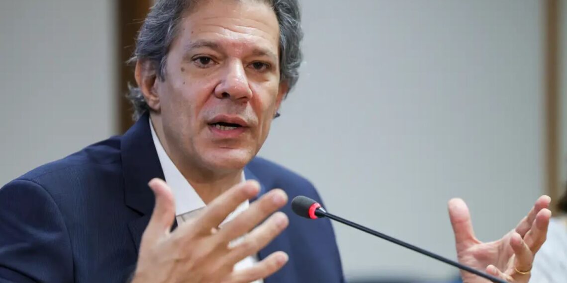 Ministro da Fazenda vai à França discutir transição ecológica e reforma do G20