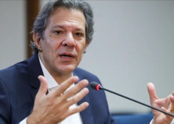Ministro da Fazenda vai à França discutir transição ecológica e reforma do G20