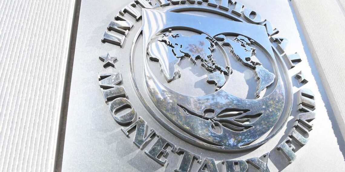 FMI reduz projeção de alta do PIB global de 3,3% para 2,8% em 2025