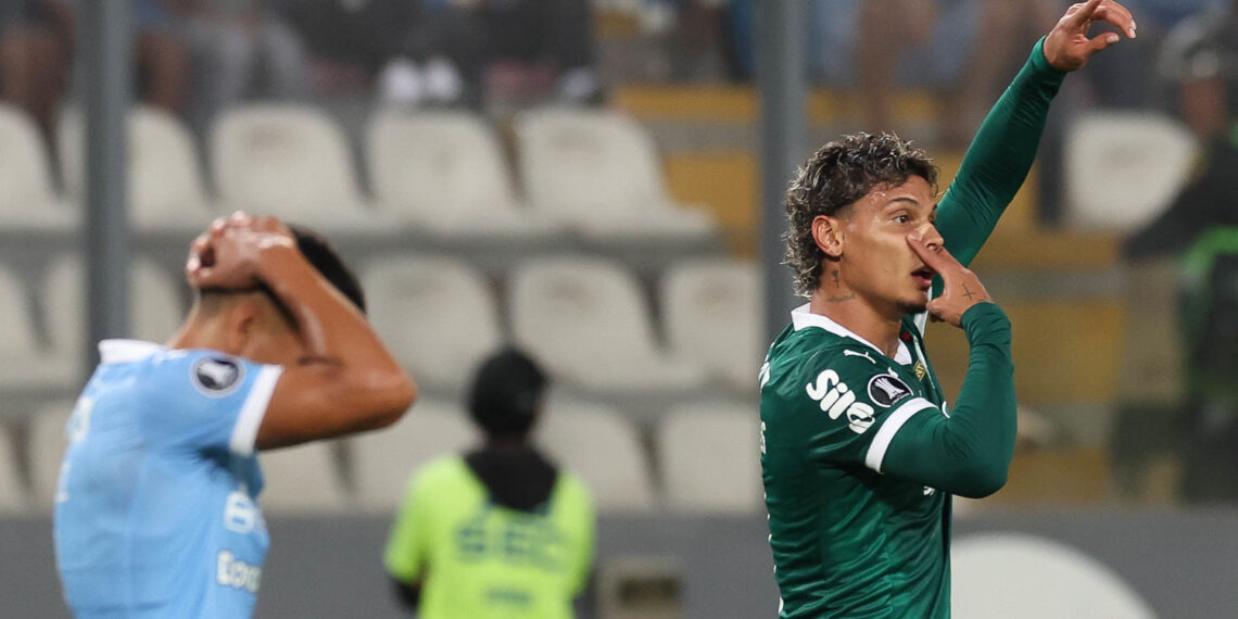 Palmeiras marca nos acréscimo e bate o Sporting Cristal na Libertadores