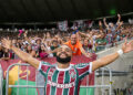 Neymar esbanja impaciência, Santos patina com futebol insosso e perde do Fluminense