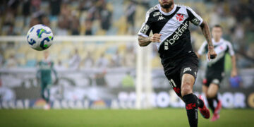Vasco encara o Lanús necessitando da vitória para assumir a liderança