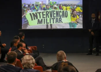 STF torna réus mais 6 denunciados por trama golpista