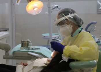 Mulheres vítimas de violência doméstica terão direito a reconstruções dentárias pelo SUS