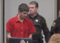 Adolescente é acusado de matar pais nos EUA como parte de plano para assassinar Donald Trump