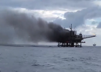 Explosão em plataforma da Petrobras deixa 11 feridos