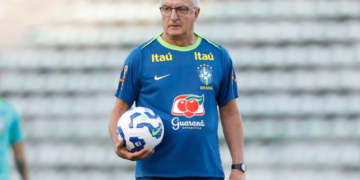 Corinthians retoma conversas por Dorival após Tite desistir de acordo