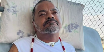 Arlindo Cruz é internado com pneumonia e segue estável no CTI