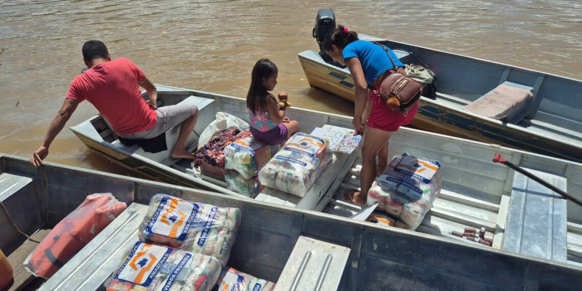 Governo do Amazonas amplia ajuda humanitária para municípios afetados pela cheia