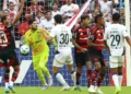 Fla fica no empate com o LDU e engata dois empates seguidos na Liberta