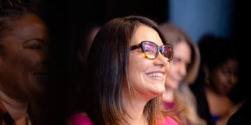 Janja pede regulamentação das redes com votação no Congresso após morte de criança em desafio