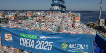 Mais de 92 mil pessoas são afetadas diretamente pela cheia no Amazonas