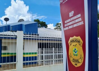 Homem não aceita o fim do relacionamento e invade a casa da ex