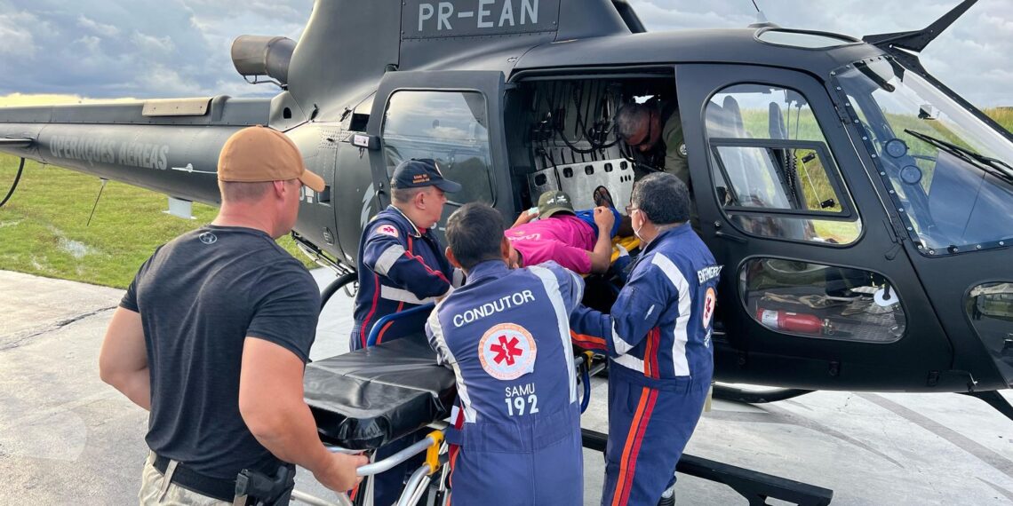 Homem com crise grave de apendicite é resgatado de helicóptero no interior do Amazonas