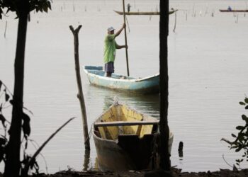 Mais de 3 mil familias de pescadores artesanais são afetadas pela negligência do Estado