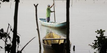 Mais de 3 mil familias de pescadores artesanais são afetadas pela negligência do Estado