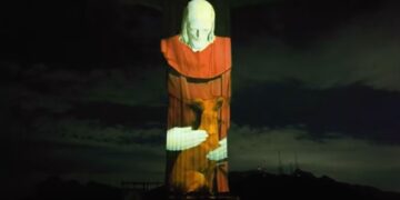 Cristo Redentor ‘abraça’ a causa pet