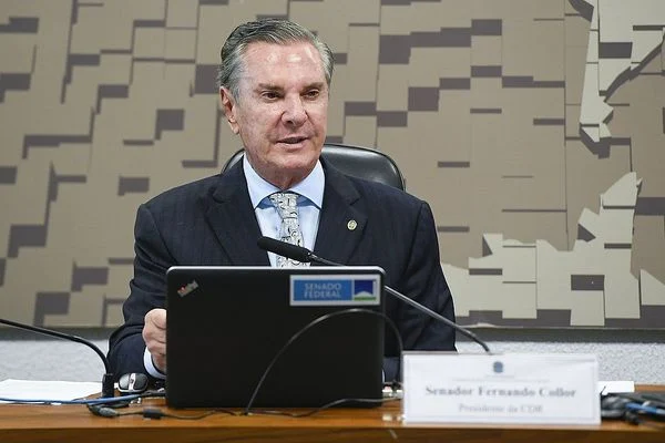 Moraes manda prender ex-presidente Fernando Collor, condenado por corrupção
