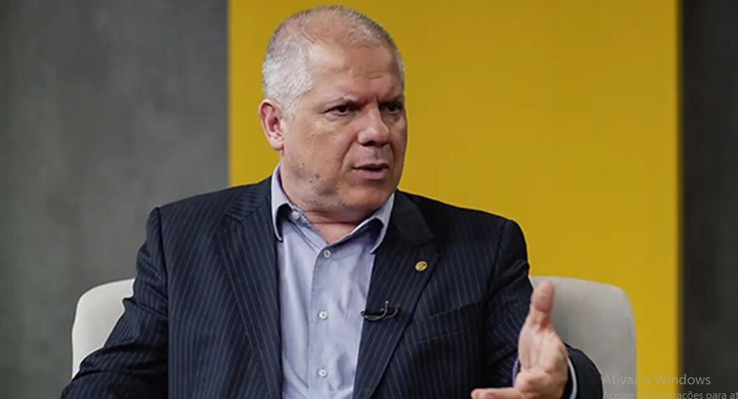 Presidente do INSS é exonerado após suspeita de fraudes