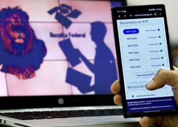 Saiba onde baixar o aplicativo para declarar o Imposto de Renda 2025