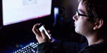 Desafios online: Pediatras alertam sobre comportamento de risco de jovens