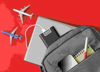 Power banks na mira: companhias aéreas apertam o cerco por risco de incêndio