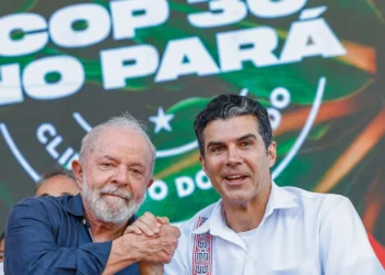 Governo Lula autoriza compra de galões de água até 611% mais caros para a COP30, aponta Revista Oeste