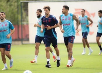 Flamengo anuncia retorno e Rodrigo Caio será novo auxiliar técnico de Filipe Luís