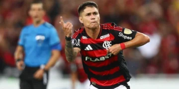 Flamengo vence a LDU no Maracanã e encaminha vaga nas oitavas da Libertadores