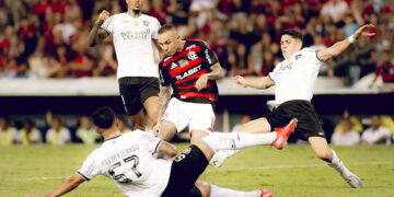 Clássico entre Flamengo e Botafogo decepciona e termina sem gols no Maracanã