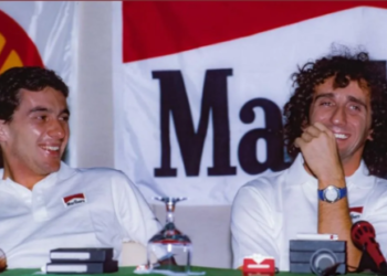 Alain Prost homenageia Ayrton Senna nos 31 anos da morte do tricampeão