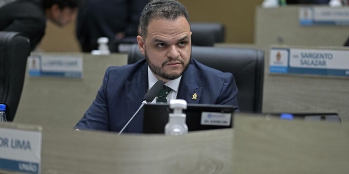 Aldenor Lima faz vereadores modificarem voto e PL é retirado de pauta