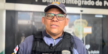 Homem é preso após esconder câmera no banheiro feminino de empresa em Manaus