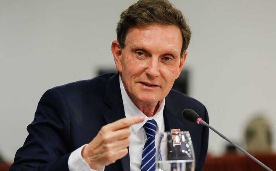 Justiça bloqueia R$ 50 milhões de Crivella por improbidade na pandemia de covid-19