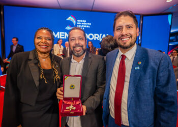 Festival Amazonas de Ópera recebe medalha da Ordem do Mérito Cultural em cerimônia no Rio de Janeiro