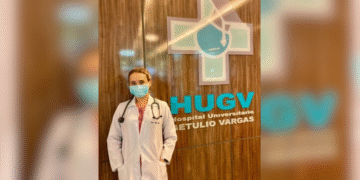Falsa médica presa em Manaus não atuava no HUGV, diz hospital em nota oficial