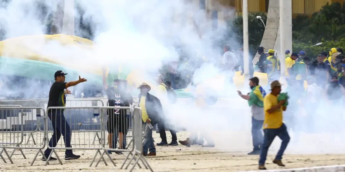 PGR pede que mais seis sejam réus por tentativa de golpe durante governo Bolsonaro