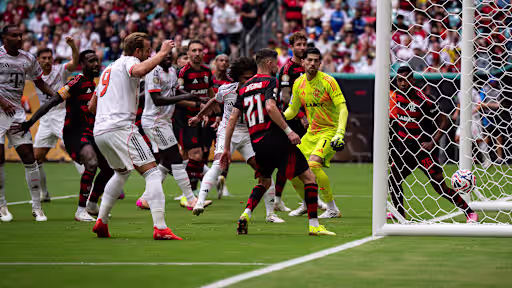 Flamengo é eliminado pelo Bayern em jogo repleto de erros defensivos e se despede do Mundial