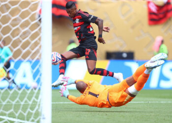 Flamengo vira sobre o Chelsea, ouve ‘olé’ na Filadélfia e fica perto das oitavas do Mundial