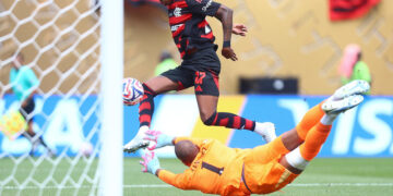 Flamengo vira sobre o Chelsea, ouve ‘olé’ na Filadélfia e fica perto das oitavas do Mundial