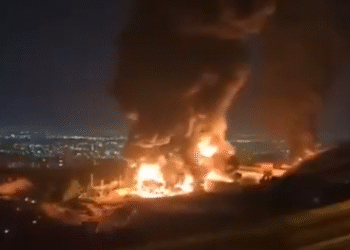Refinaria israelense é atingida em Haifa e Israel afirma ter bombardeado mais de 80 alvos em Teerã