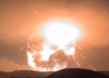 EUA bombardeiam instalações nucleares do Irã em operação ‘precisa e avassaladora’, diz secretário