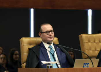 Zanin cobra nomes de servidores do STJ em apuração sobre vazamento de dados sigilosos