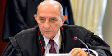 Com aposentadoria de Chalub, TJAM abrirá vaga de desembargador pelo Quinto Constitucional