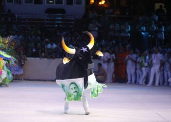 Caprichoso abre a terceira noite reverenciando a retomada dos povos originários