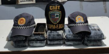 PM prende venezuelano com mais de 10 kg de pasta base de cocaína em Fonte Boa