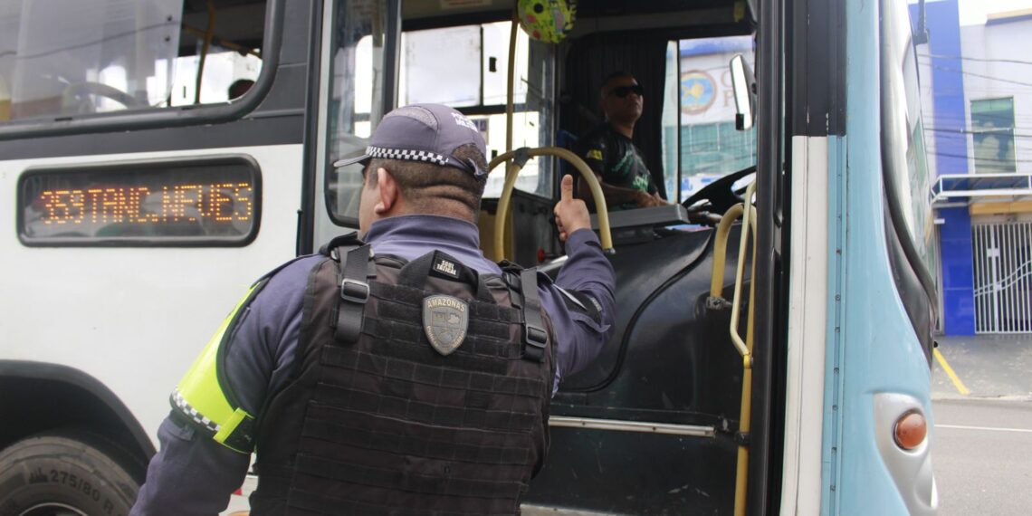 Em maio, número de roubo a ônibus caiu 82% em Manaus